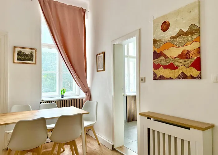 Spacious Stylish With Free Parking Διαμέρισμα *
